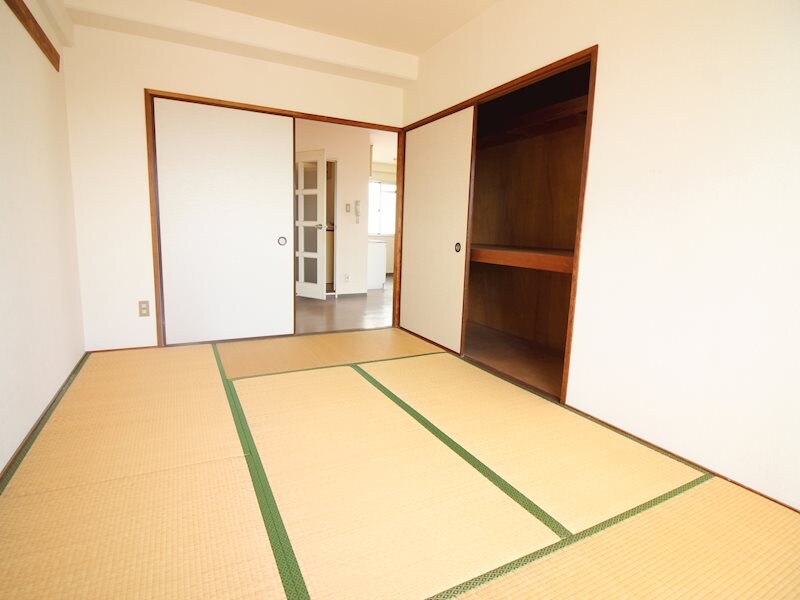 物件内観写真3　(別号室イメージ)