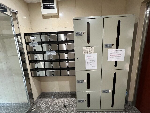 物件外観写真2　(エントランス)