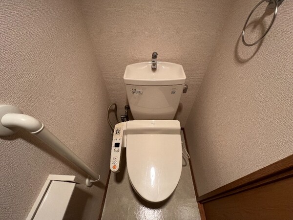 トイレ(同物件別部屋イメージ)