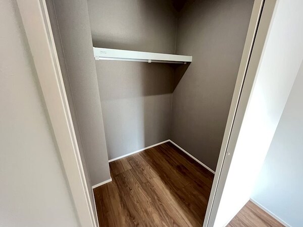 収納(同物件別部屋写真)