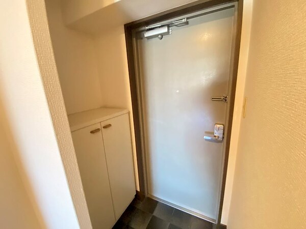 玄関(別号室イメージ)