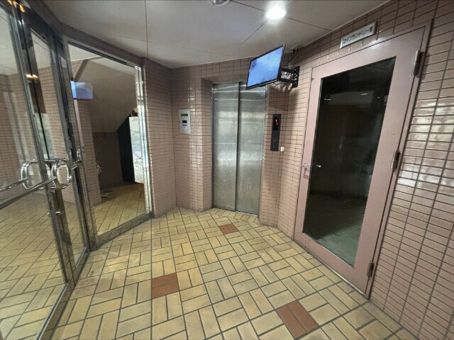 物件外観写真2　(エントランス)