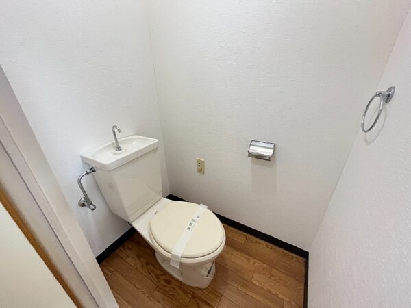 トイレ(同物件別部屋イメージ)