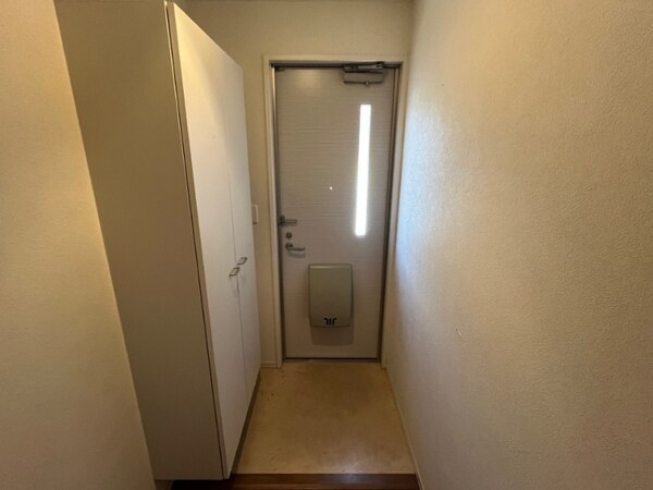 玄関(※別号室イメージ)