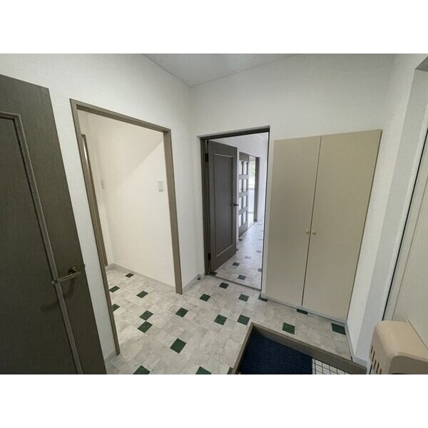 物件内観写真3　(別号室)