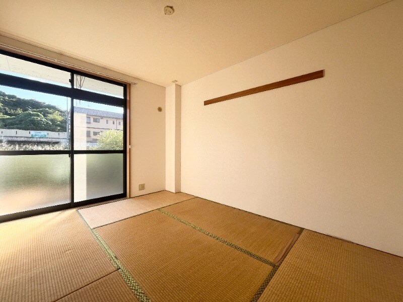 物件内観写真11　(別号室)