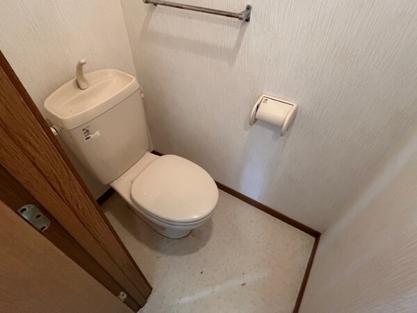 トイレ(同物件別部屋イメージ)