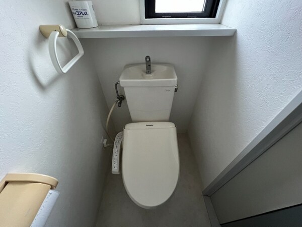 トイレ(同物件別部屋イメージ)