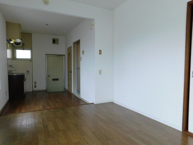 物件内観写真2　(別号室イメージ)