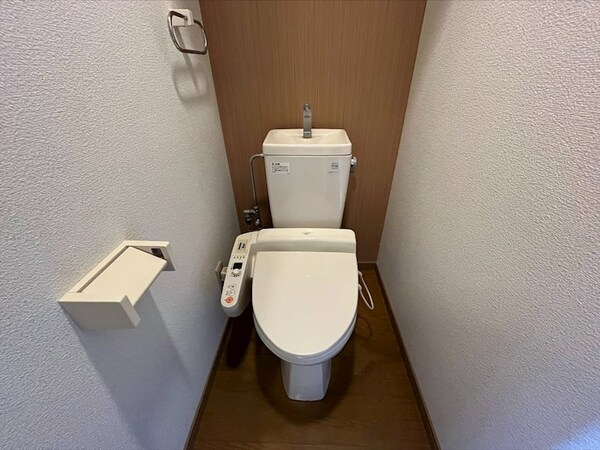 トイレ(同型イメージ)