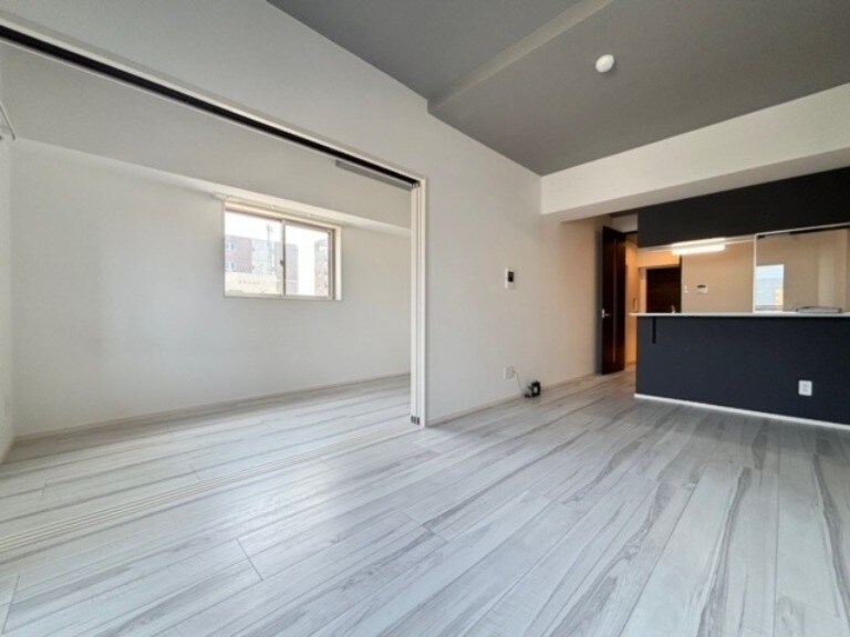 物件内観写真3　(別号室)