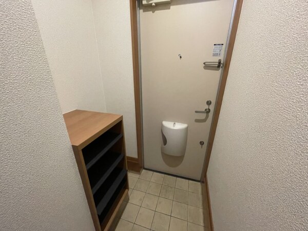 玄関(別号室イメージ)