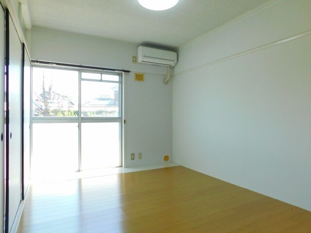 物件内観写真3　(別号室)