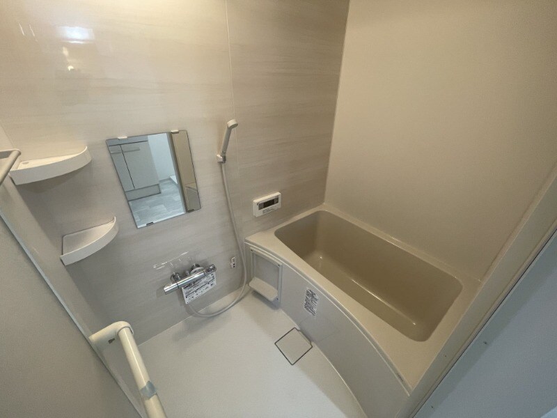 物件内観写真18　(同型タイプ)