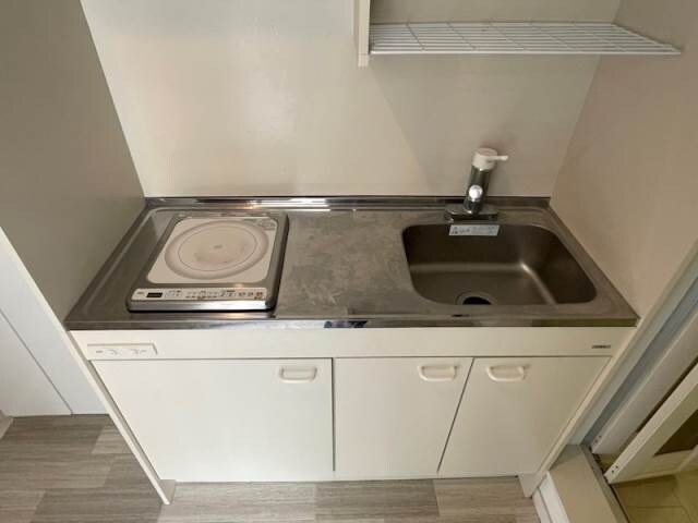 物件内観写真2　(別号室)