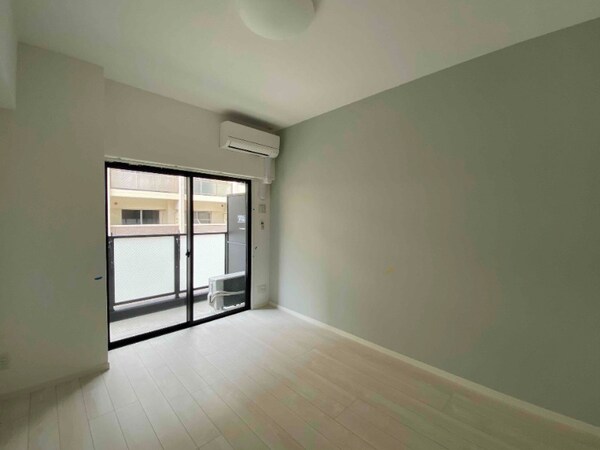 居室・リビング(別号室イメージ)