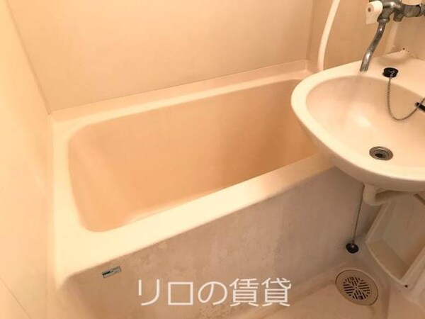 バス／シャワールーム等(同型タイプ)