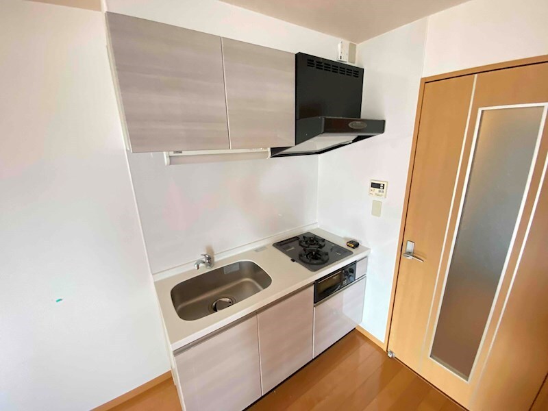 物件内観写真4　(別号室写真)