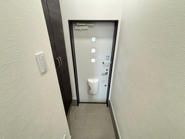 玄関(別号室)