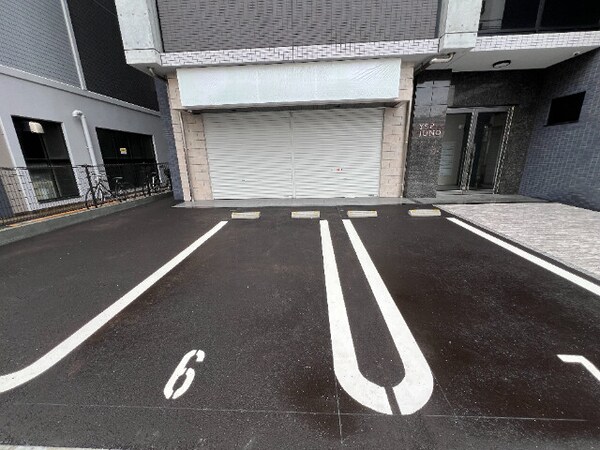 駐車場(駐車場)