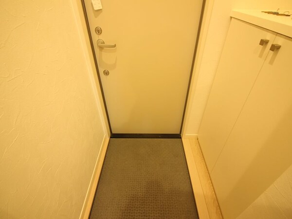 玄関(別号室イメージ)