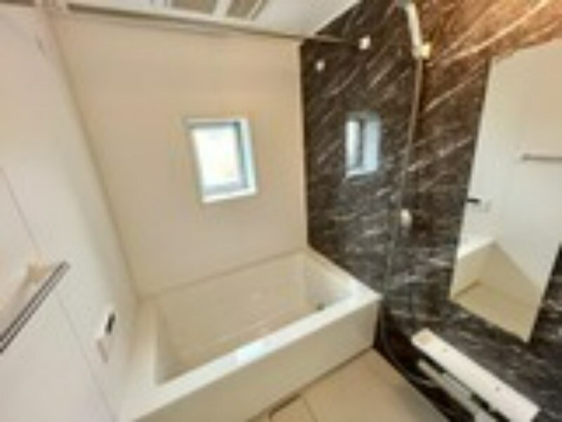 物件内観写真6　(同型イメージ)