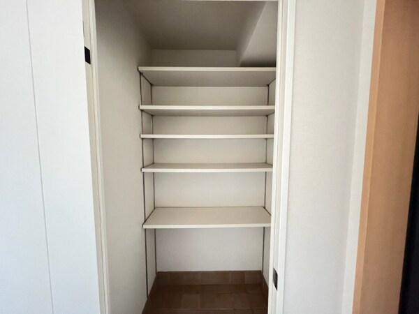 収納(同物件別部屋イメージ)
