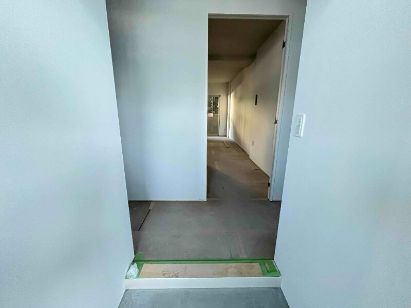 物件内観写真2　(建築中)