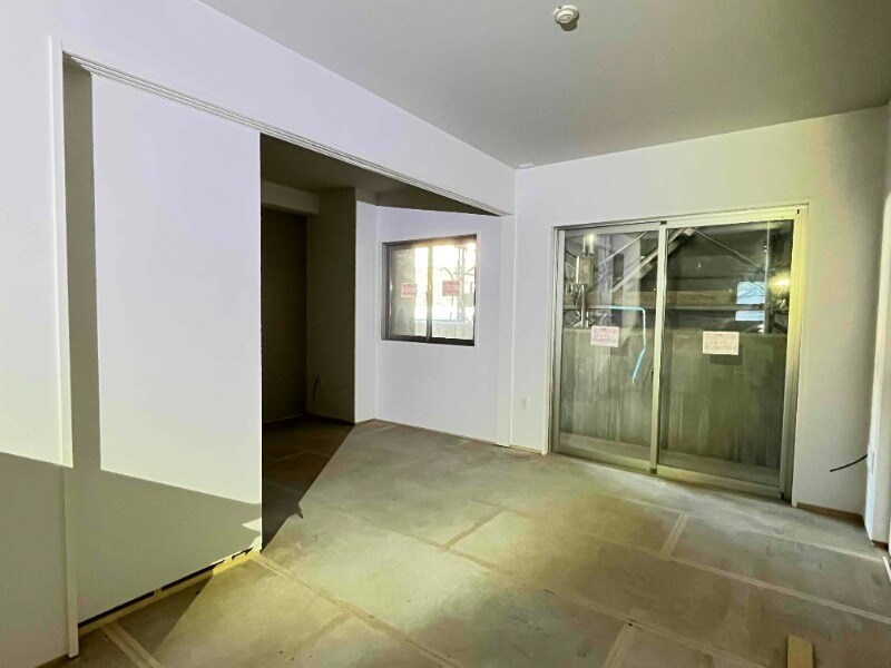 物件内観写真7　(建築中)