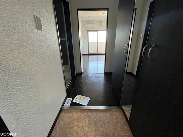 玄関(別号室イメージ)