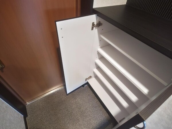 玄関(別号室イメージ)