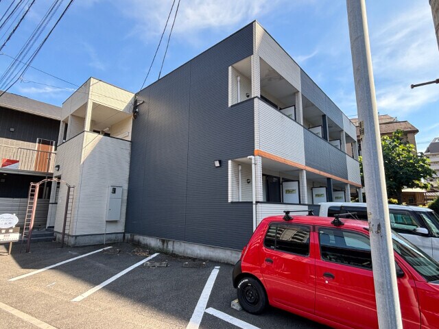 物件外観写真2　(駐車場)