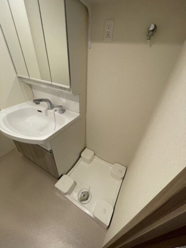 内装他