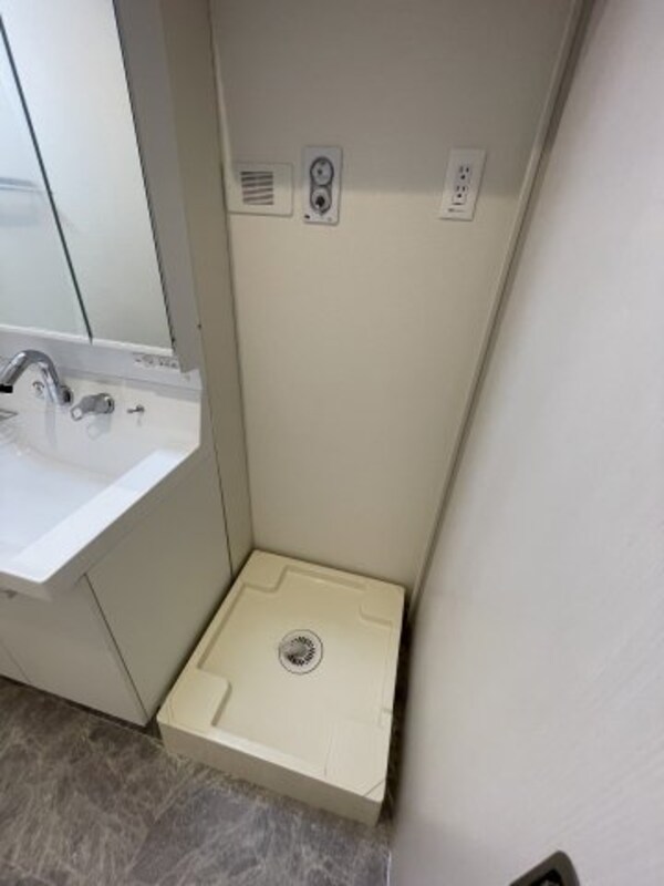 内装他