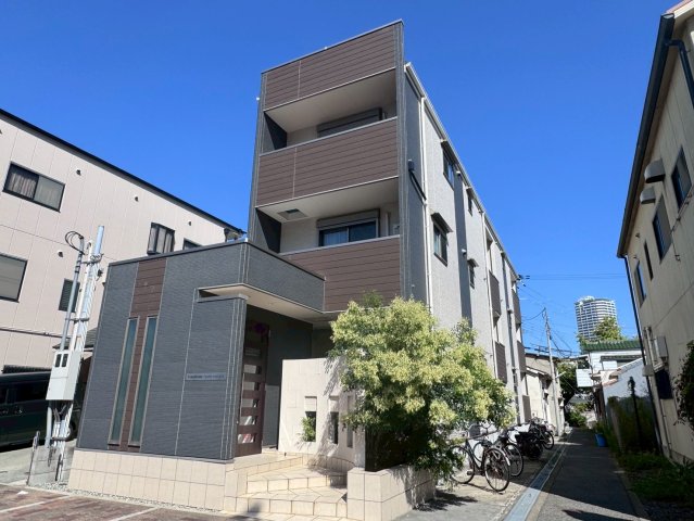 ワコーレヴィアーノ長田