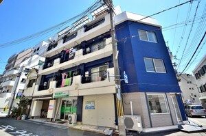 プラーフ湊川外観写真