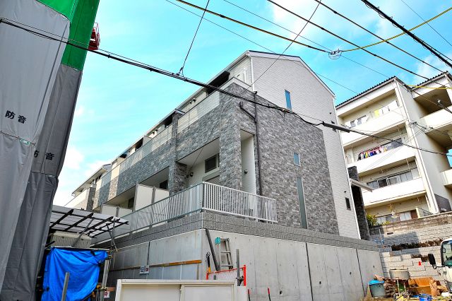 ワコーレヴィアーノ神戸上筒井通EAST