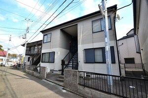 大倉山ハイツB棟外観写真