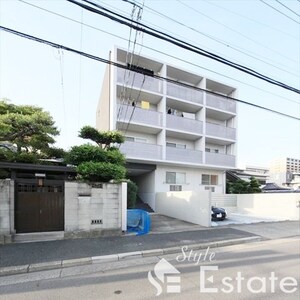 FULL HOUSE外観写真