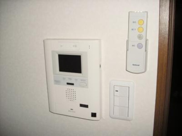 セキュリティ(モニター付インターホン)