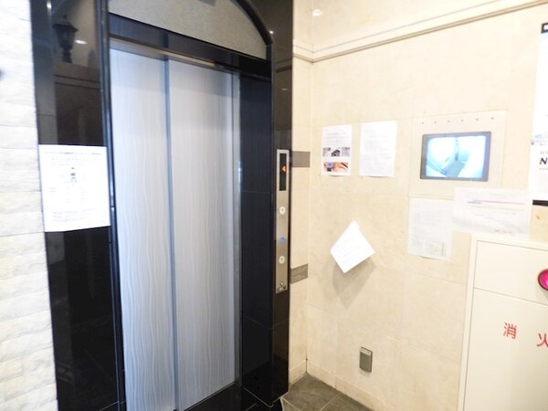建物設備(エレベーター)