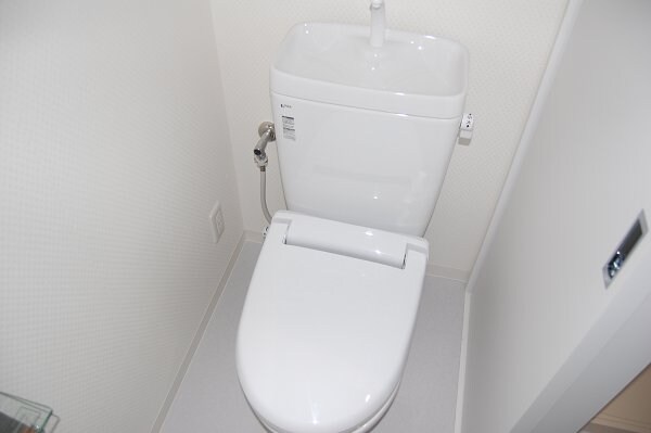 物件内観写真8　(エントランス)