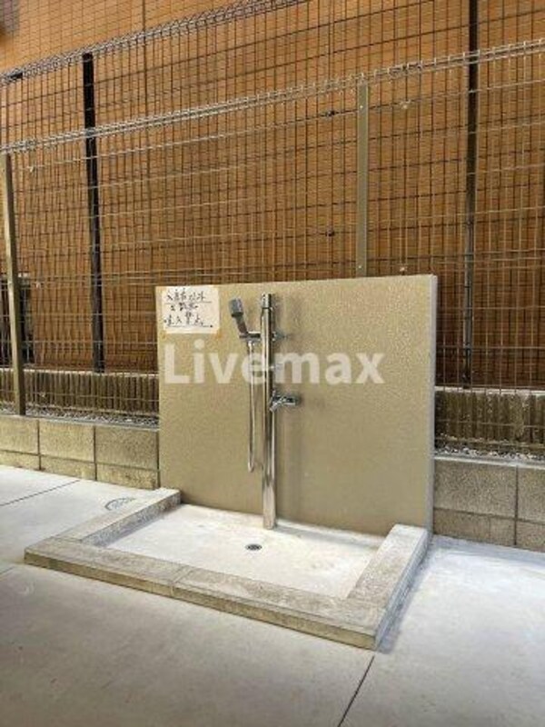 建物設備(ペット足洗い場)