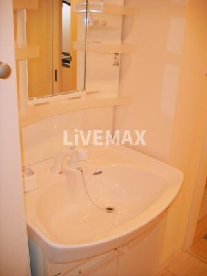 物件内観写真11　(独立洗面台)