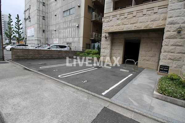 駐車場(★仲介手数料は賃料の半月分+税★)