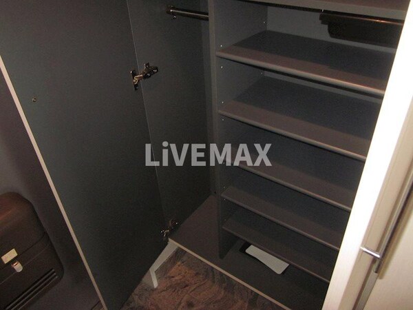 収納(★仲介手数料は賃料の半月分＋税にてご紹介★)