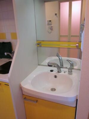 物件内観写真15　(洗面台)