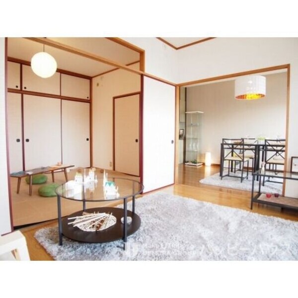 居室・リビング(※インテリア家具・小物類は展示)