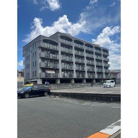 リバティ館の物件外観写真