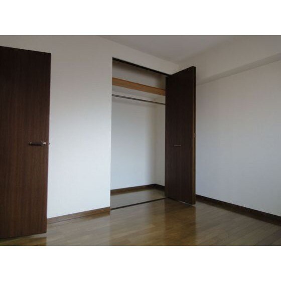 物件内観写真11　(※同タイプ別部屋写真。現況優先)